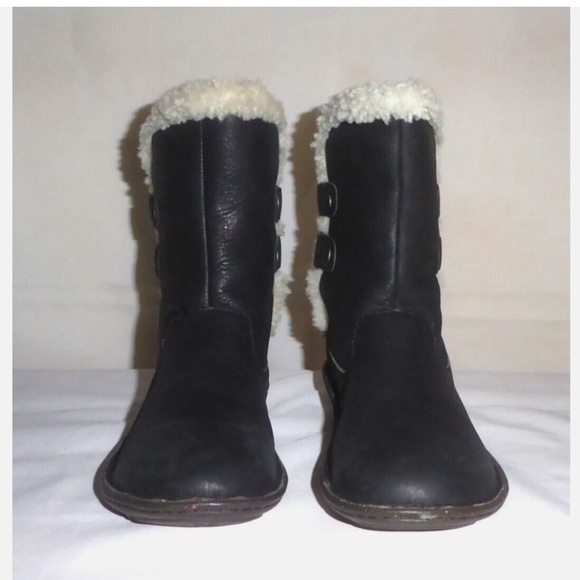 FINAL SALE 🎈UGG Akadia Black Leather Shearling Boots Size 6 NEW NO BOX * - Picture 8 of 16